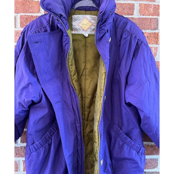 Vintage PAO Purple Puffer Coat M Gold Buttons - Picture 3 of 11